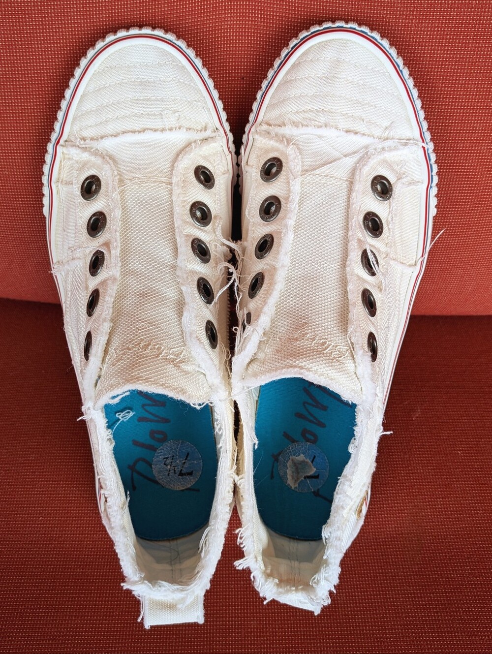 Blowfish Malibu Distressed Laceless Frayed Canvas Slip On Sneakers Size 7.5